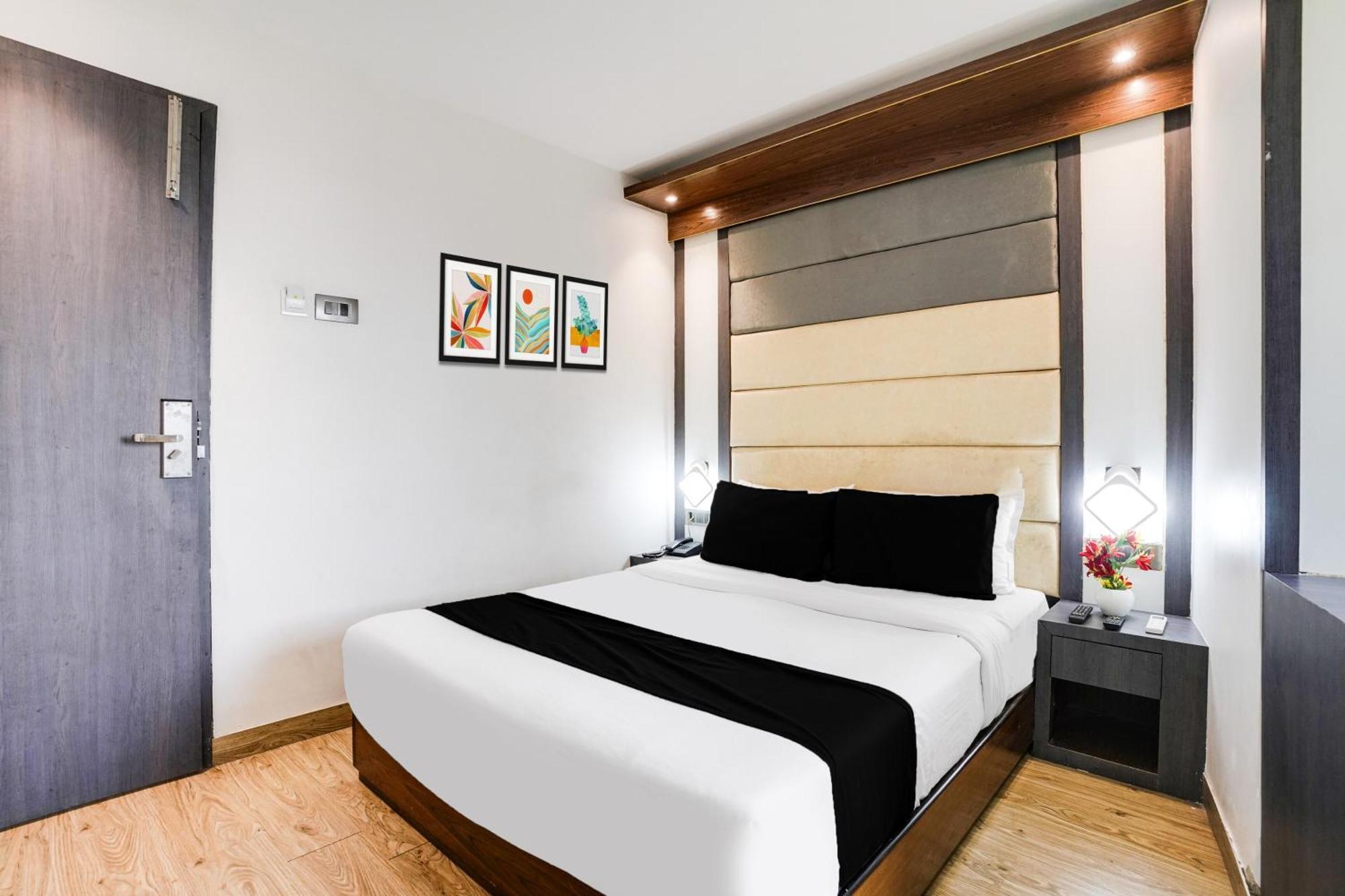 Super Collection O Andheri Near Western Express Highway Mumbai Exterior photo